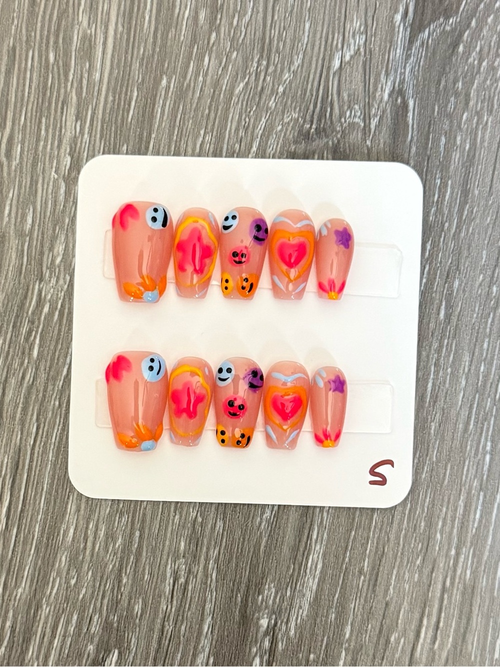 Peach & Pink Heart Accent Press-On Nails with Smile Motifs